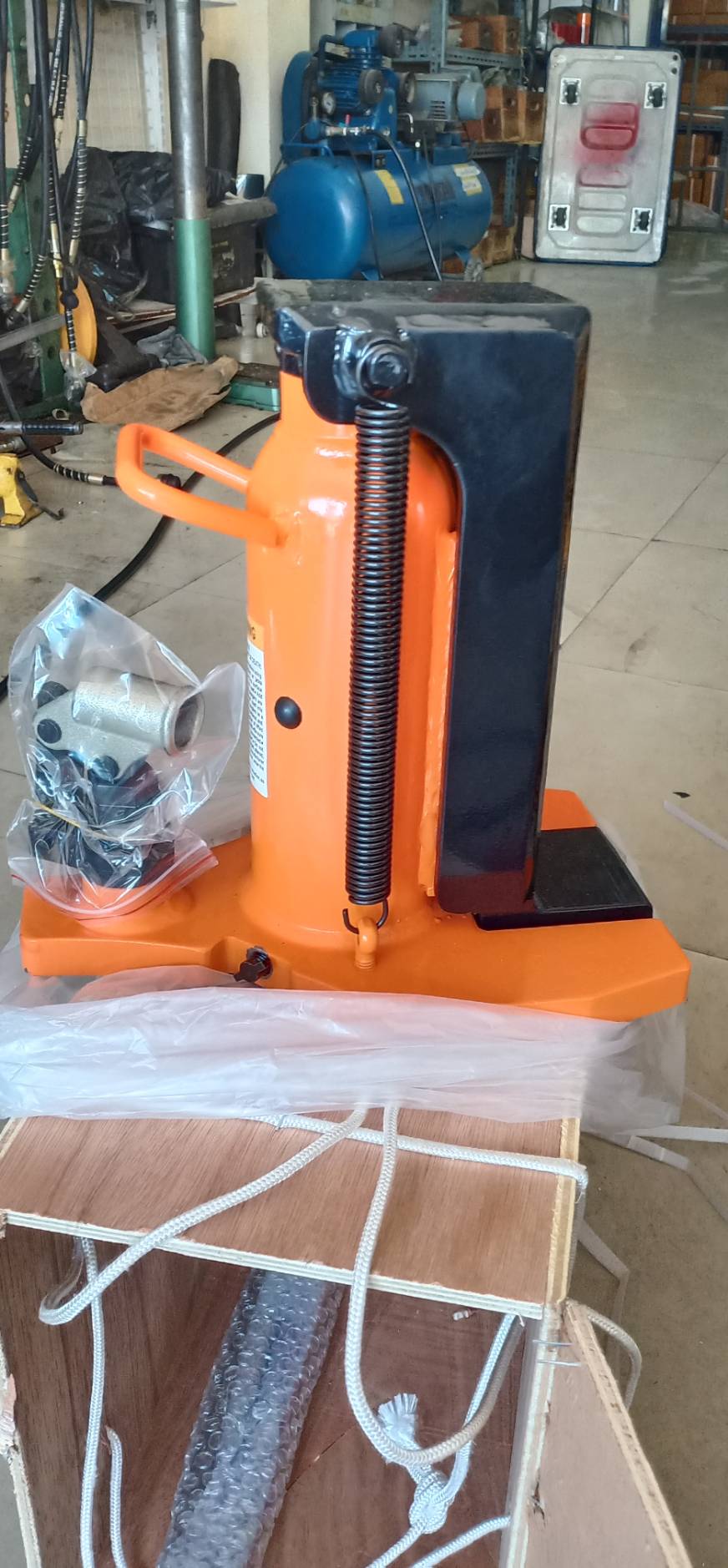 แม่แรงยกข้าง ขนาด10 ตัน ,แม่แรงยกเครื่องจักร