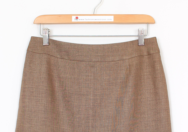 SK-479 กระโปรงทรงปลายบาน ผ้าลินินเชมเบ้สีน้ำตาล