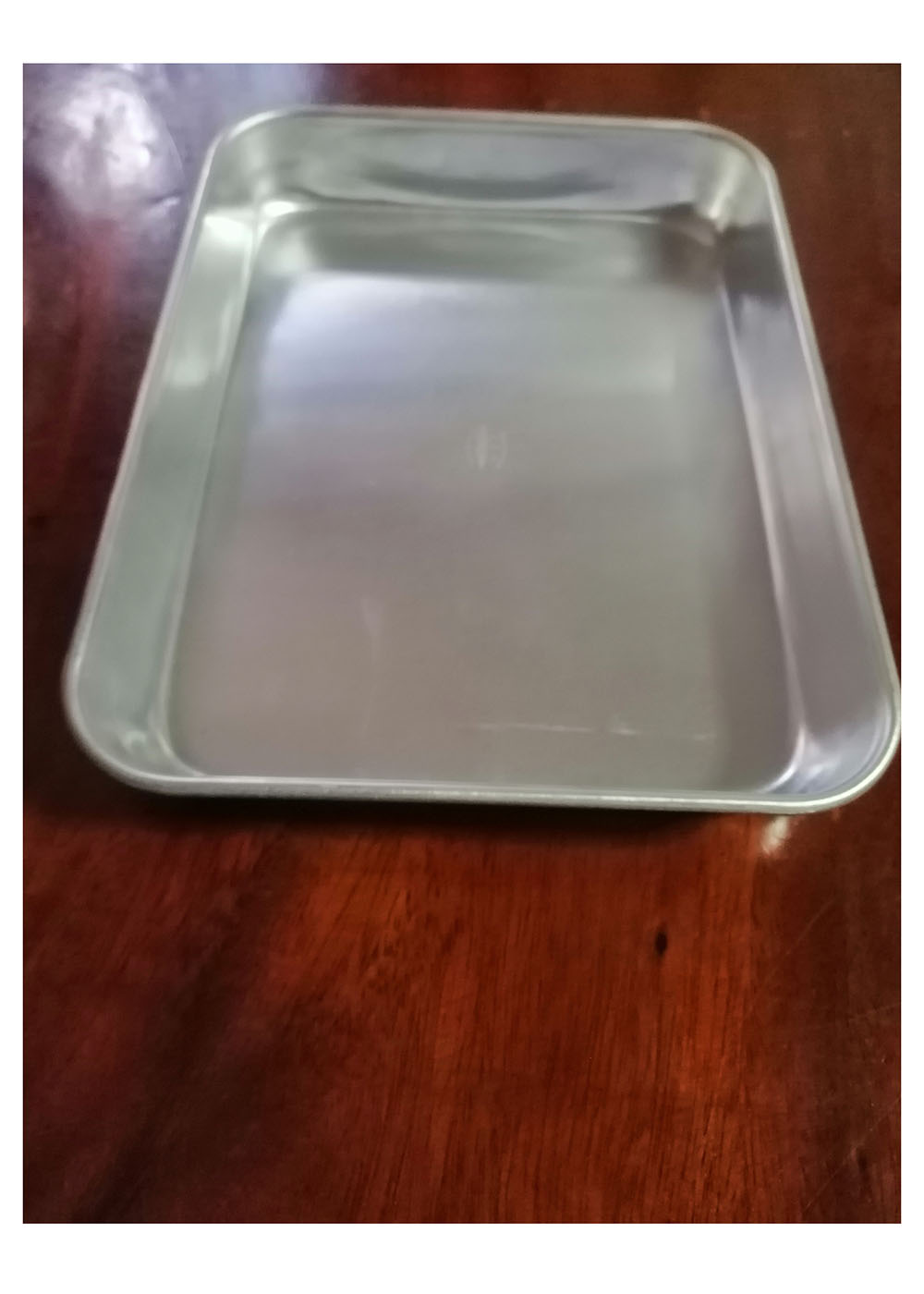 ถาดอลูมิเนียมขนาดยาว 24 ซม x กว้าง 18 ซม. X สูง 3 ซม.