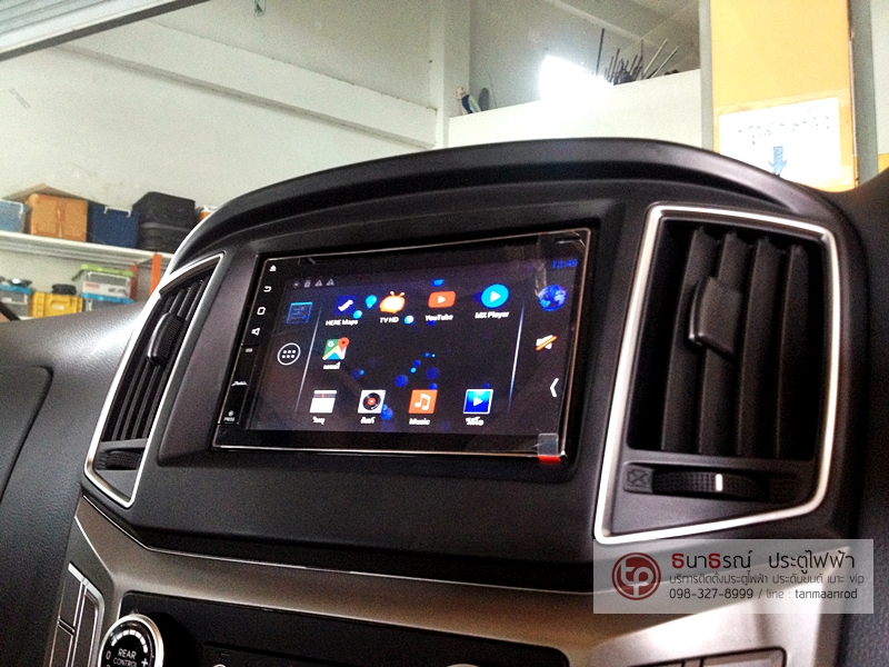 HYUNDAI H-1 TOURING [ประตูไฟฟ้า 2 ข้าง + กระไดไฟฟ้า 2 ข้าง + เครื่องเสียง + หุ้มเบาะหนังสเปคโรงงาน] {ก5223}