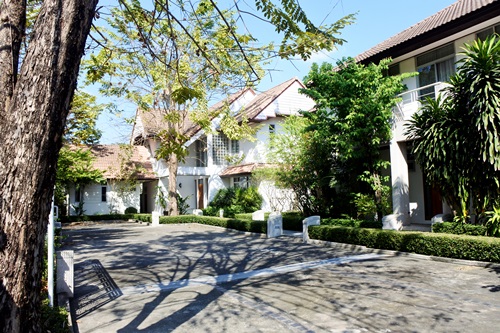 ขายบ้านโครงการบ้านคลองหลวง 10 หลัง 3-0-46 ไร่ ทำเลเมือง ใกล้ม.ธรรมศาสตร์รังสิต ต.คลองหนึ่ง อ.คลองหลวง ปทุมธานี