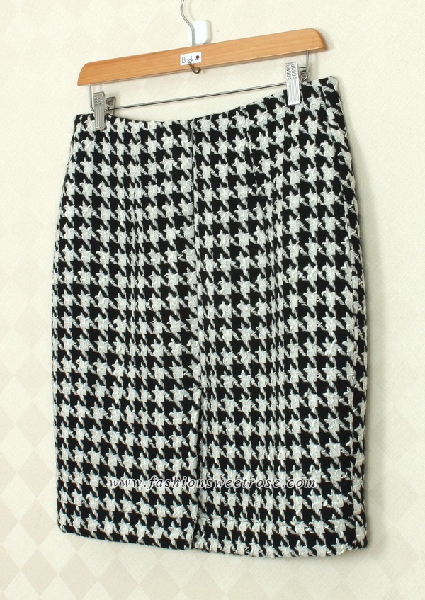 SK-396 กระโปรงทรงดินสอ ผ้า Channel ลายชิโนริ สไตน์เรียบหรู ใส่แมทกับเสื้อผ้าได้ง่าย ผ้าเนื้อดี รีดง่ายค่ะ