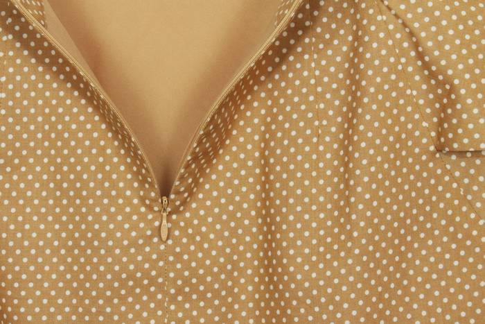 SK-196 กระโปรงแฟชั่น&ทำงาน ทรงสอบ ผ้าคอตต้อนญี่ปุ่นสีน้ำตาลคาลาเมล ด้านหน้ากระโปรงจับจีบระบาย