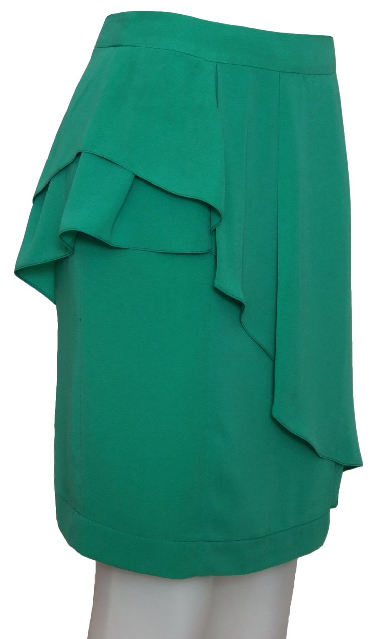 SK-084 กระโปรงทรงสอบ ผ้าคริสตัลสีเขียวมิ้นท์สีเขียวมิ้นท์ ด้านหน้า-ด้านข้างกระโปรงแต่งระบายไล่ระดับ