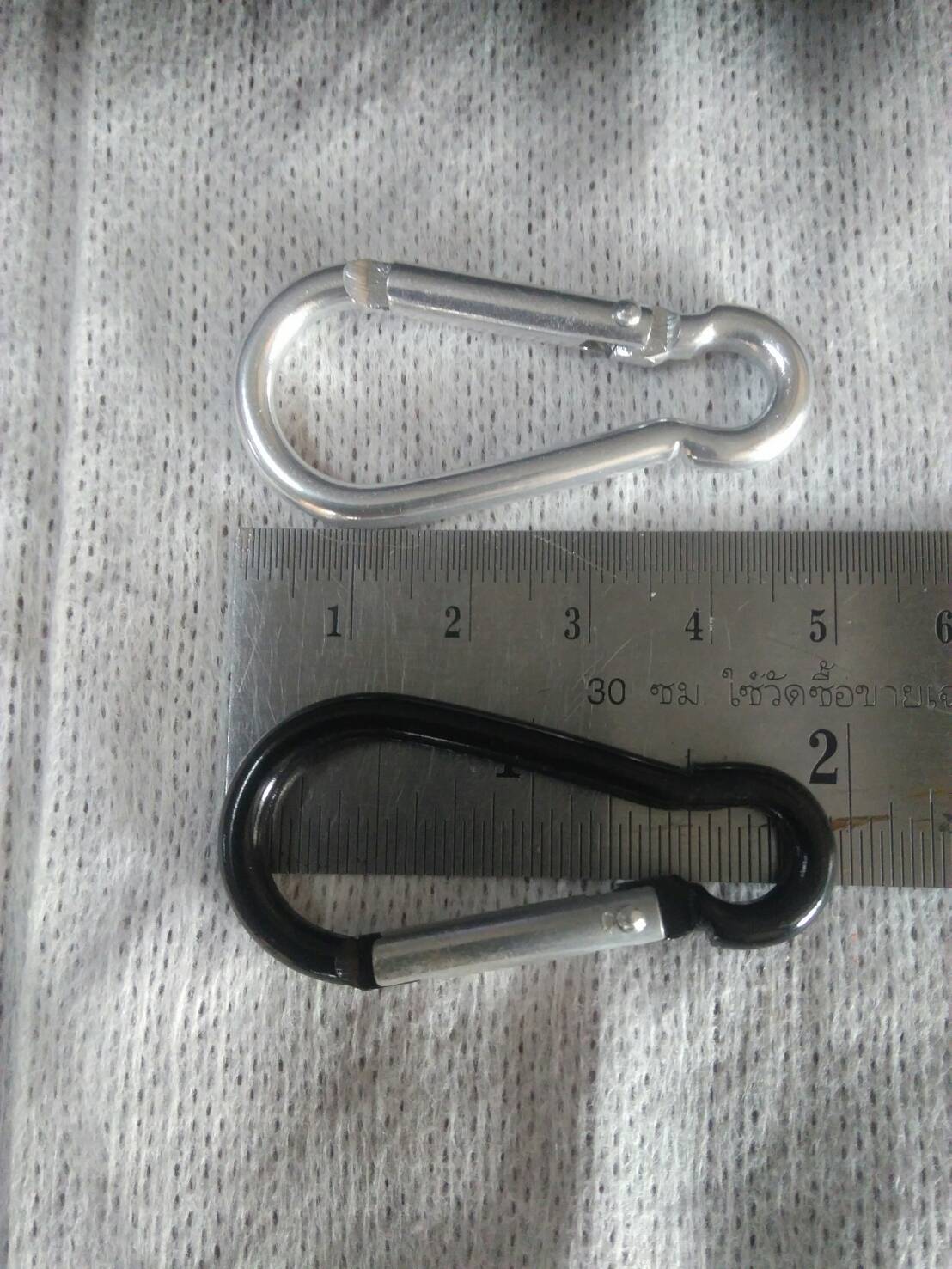 5 ชิ้น ห่วงกุญแจคาราไบเนอร์ วัสดุอลูมิเนียม+เหล็ก ขนาด 48~48.5x22.5~23x6mm มี 2 สี
