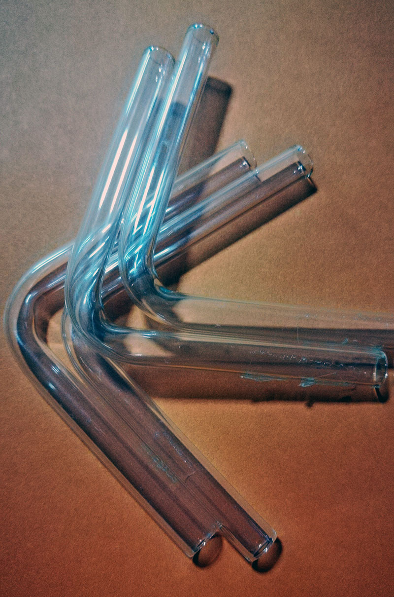 หลอดแก้วรูปตัววี ขนาด 5มม.*10 ซม.จำนวน 4 อัน