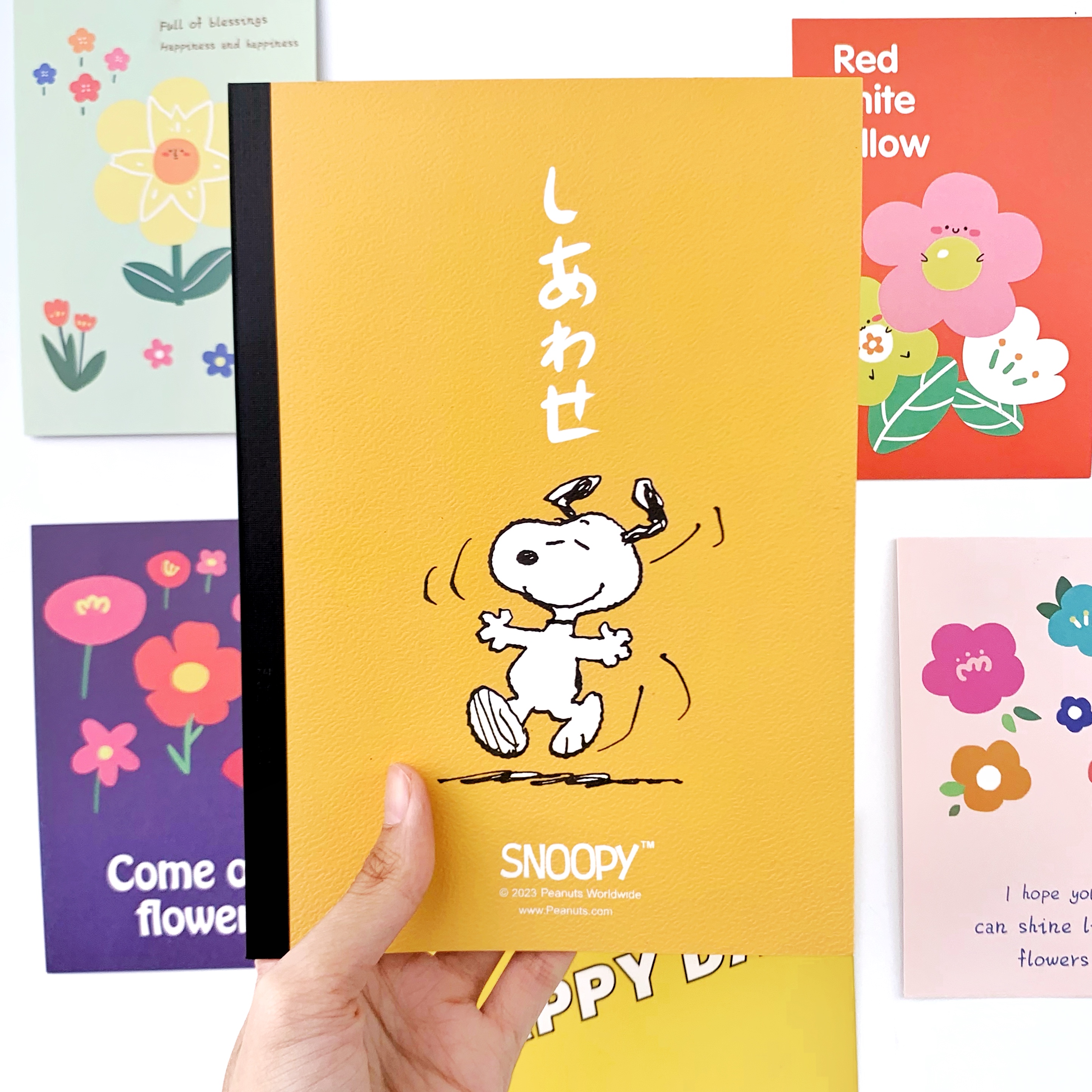สมุดโน๊ต สมุดจดบันทึก ขนาด A5 สันกาว สีเส้น ลายลิขสิทธิ์แท้ Snoopy