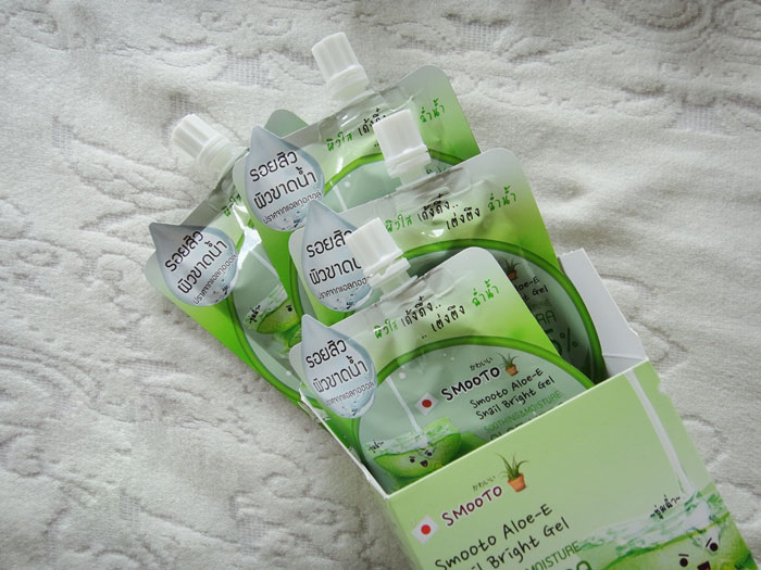 Smooto Aloe-E Snail Bright Gel(กล่องเขียว)