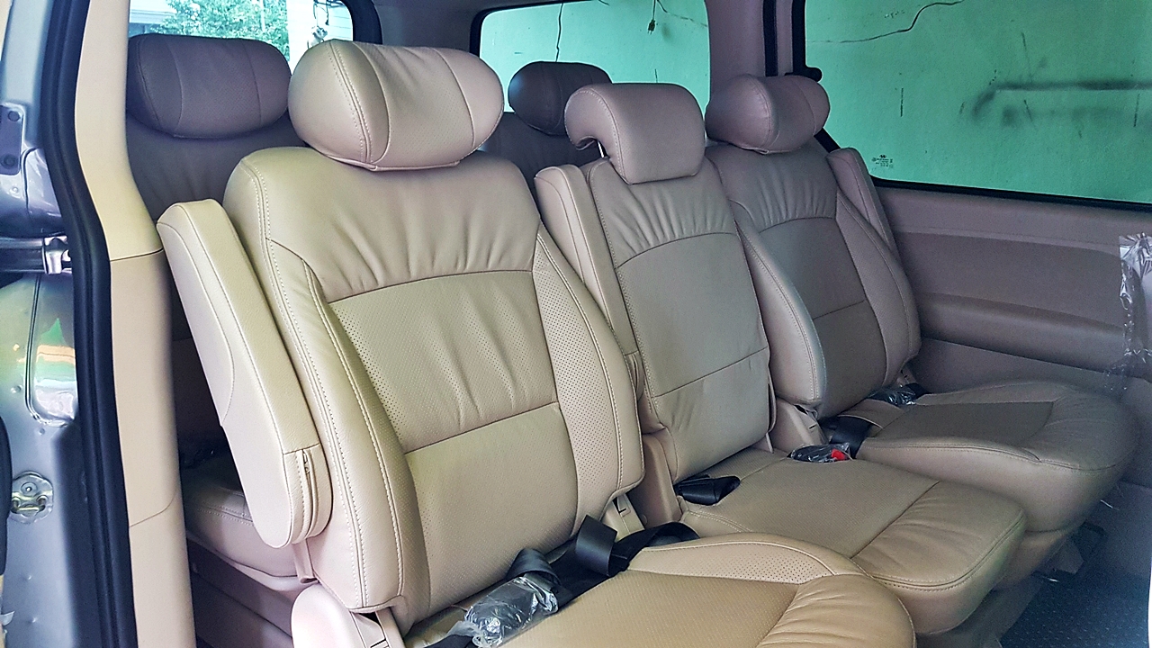 HYUNDAI H-1 TOURING 2016 [ เครื่องเสียง Pioneer + เบาะ + ชุดแต่งรอบคัน + push start + สปอยเลอร์ + ประตูไฟฟ้า ] {ง0990}