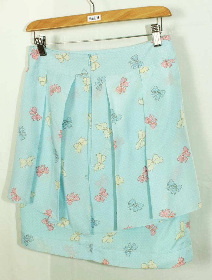 SK-176 กระโปรงแฟชั่น&ทำงาน ผ้าหางกระรอกพิมพ์ลายโบว์สีฟ้า มีโบว์ซ้อนกัน 2 ชั้น