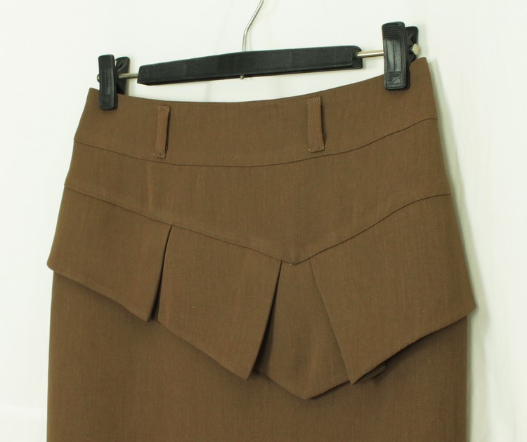 SK-149 กระโปรงแฟชั่น&ทำงาน ทรงสอบจับจีบทวิชซ้อนกัน ผ้าญี่ปุ่นสีน้ำตาล