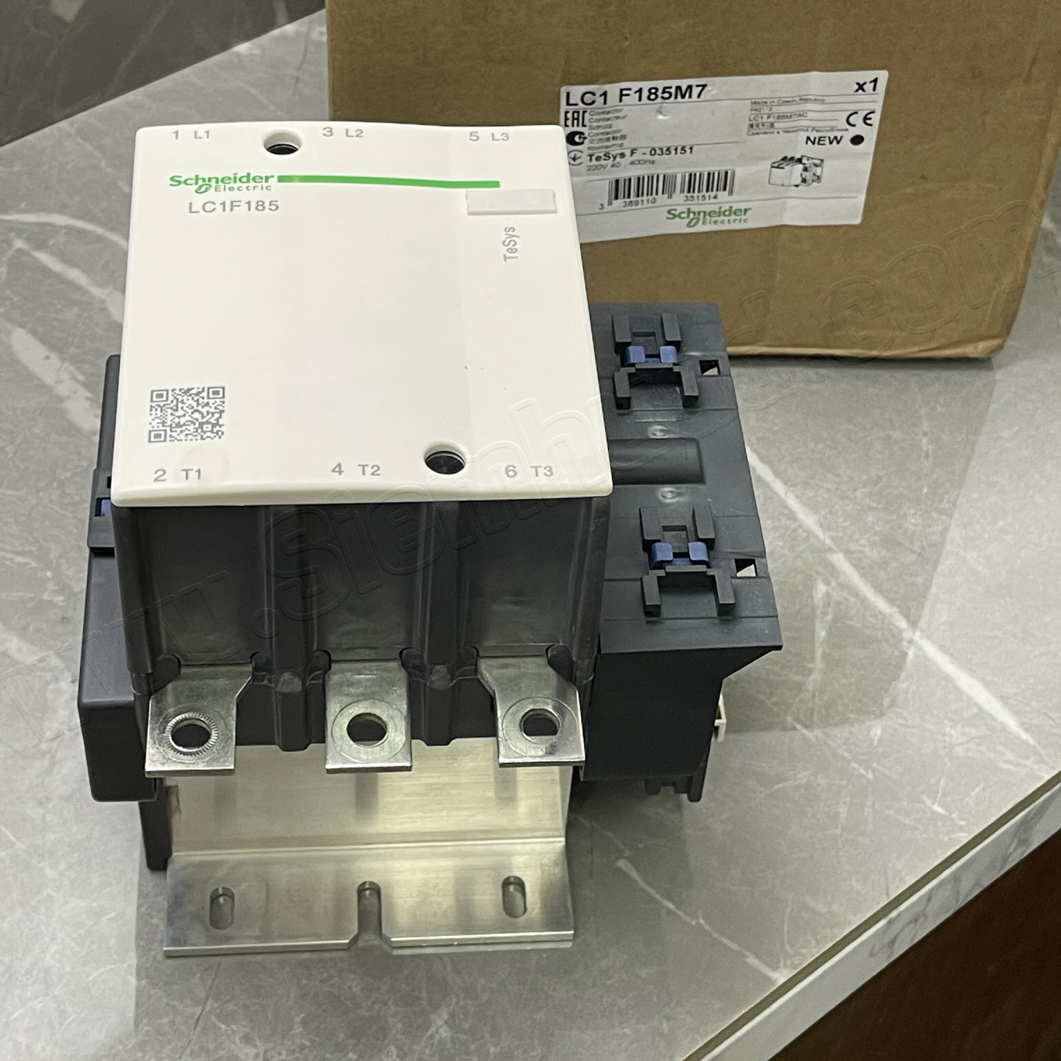 คอนแทคเตอร์-โอเวอร์โหลดรีเลย์ TeSys F Range contactors และอุปกรณ์เสริม (Schneider Electric) / LC1-F series, LR9-F series, LX1-F series, Lx4-F series, LA5-F series, LA-DN series, LAD series, RE8-YG series, LA6-D series, LR-D, LR-9F, LR9D