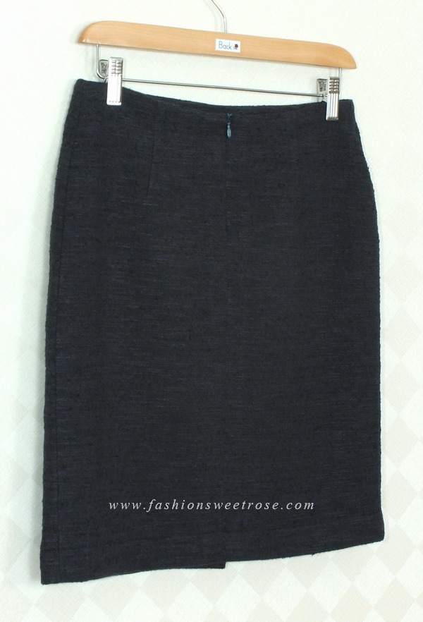 SK-305 กระโปรงแฟชั่น&ทำงาน ทรงสอบ ผ้า Channel สีน้ำเงินเข้ม มีกระเป๋าหน้า 2 ข้าง