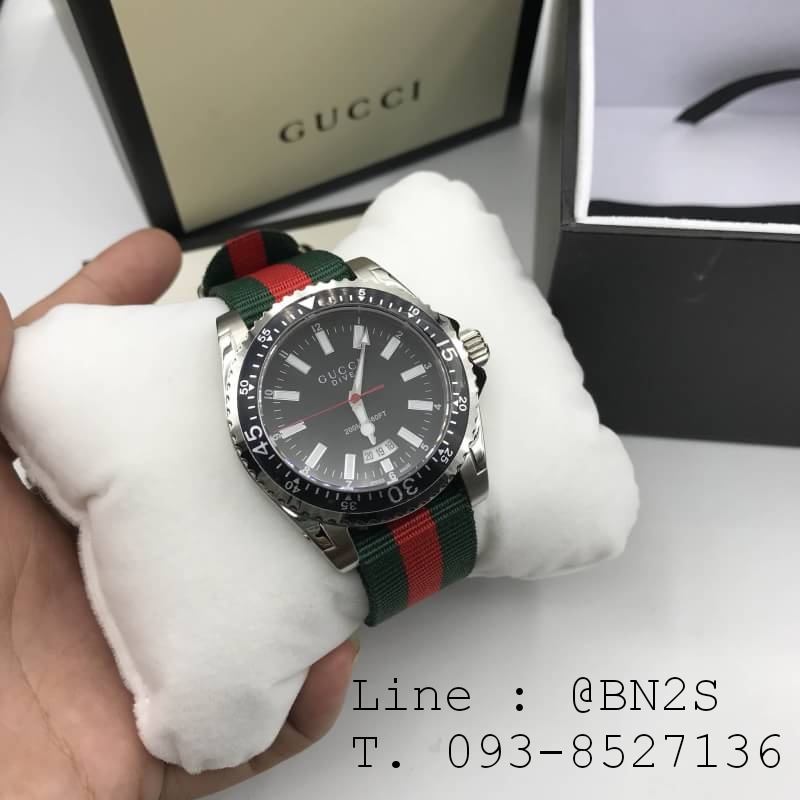 GUCCI Dive Watch ฟรีกล่องหนังสีขาว พร้อม​อุปกรณ์​