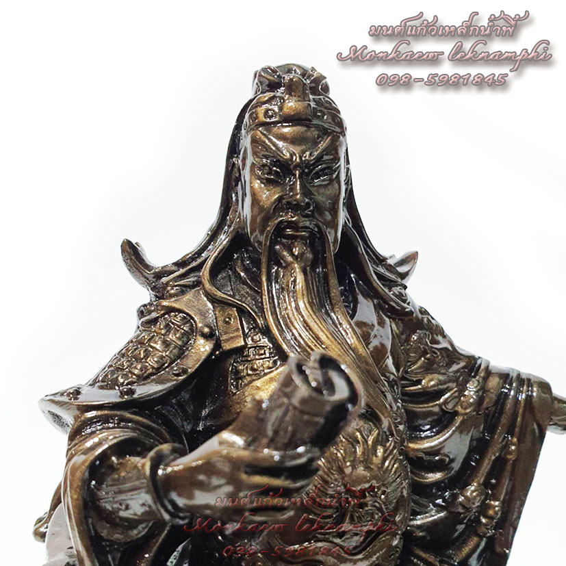 เทพเจ้ากวนอูนั่งบัลลังค์เสือ เนื้อมวลสารแร่เหล็กน้ำพี้ ฐาน 5.5 นิ้ว