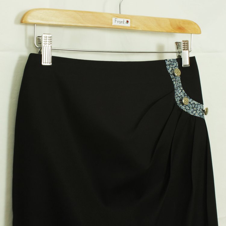 กระโปรงแฟชั่น&ทำงาน ทรงสอบจับจีบ 4 ชั้น ผ้าคอตต้อนญี่ปุ่นสีดำ / SK-111