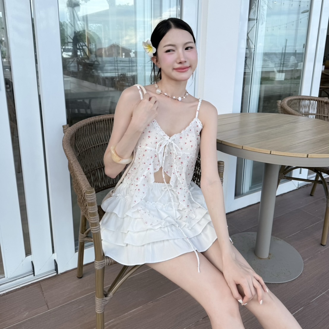 Yuki tank top 💕เสื้อสายเดี่ยวกรุยกราย ผูกโบว์หน้า