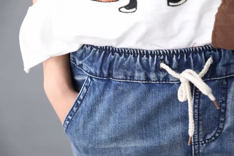 JPNT-004 กางเกงยีนส์ขายาว 5 ส่วน ปักลายดอกไม้ เอวยางยืด เนื้อผ้านิ่มไม่หนา