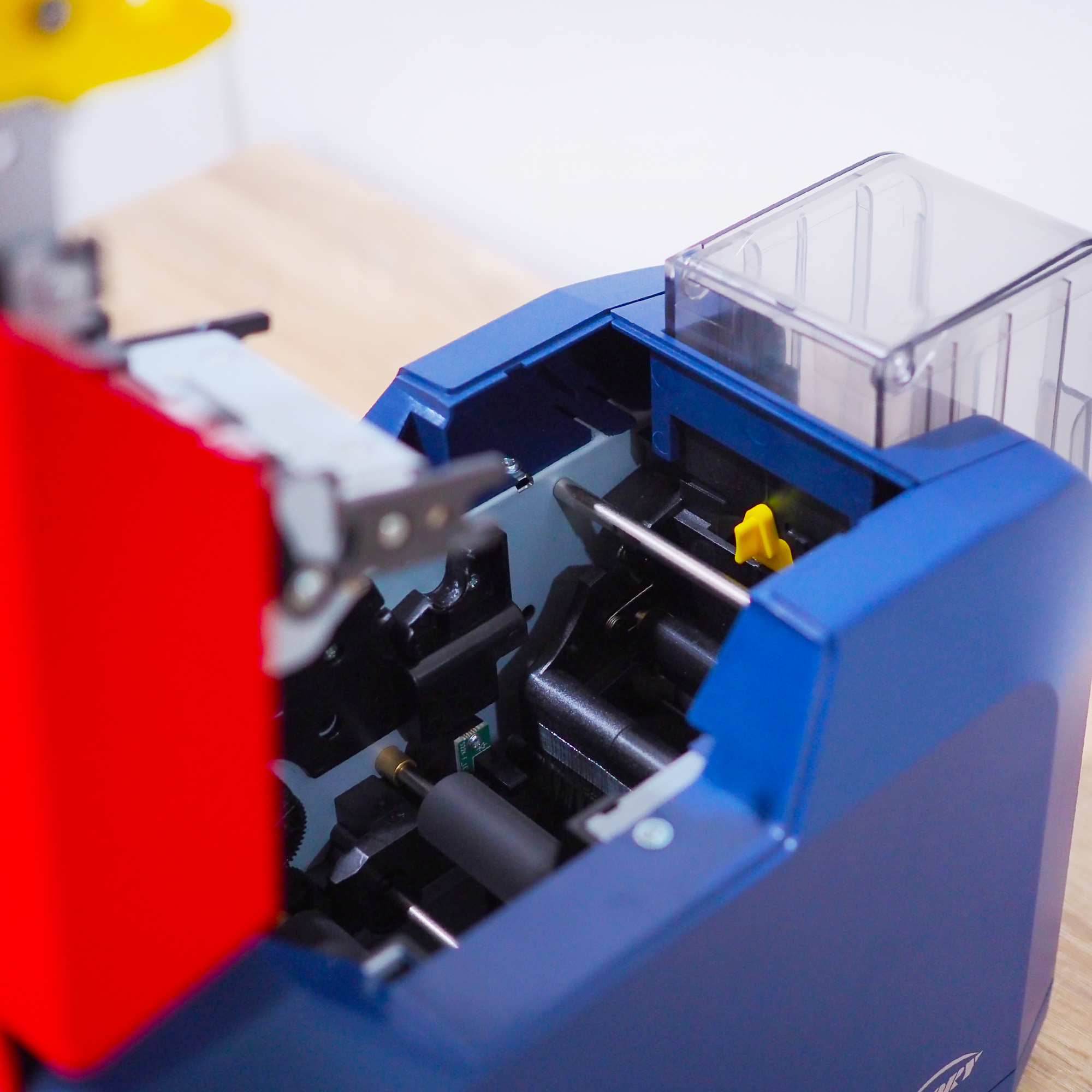 เครื่องพิมพ์บัตรพลาสติก เครื่องพิมพ์บัตรพนักงาน บัตรข้าราชการ บัตรประจำตัว บัตรนักเรียน Card printer Thermal dye-sublimation direct to card Seaory S21