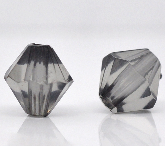 ลูกปัดอะครีลิคไบคอนเหลี่ยมเจีย ขนาด 8x8mm แพ็ค 100 เม็ด