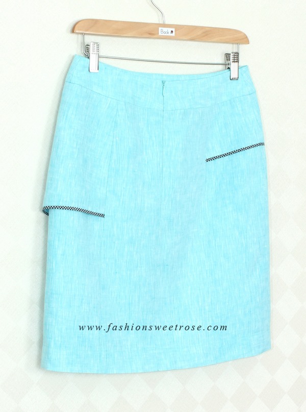 SK-313 กระโปรงทรงเอ ผ้าลินินญี่ปุ่นสีฟ้า แต่งกุ้นระบายด้วยผ้าลายสก๊อต