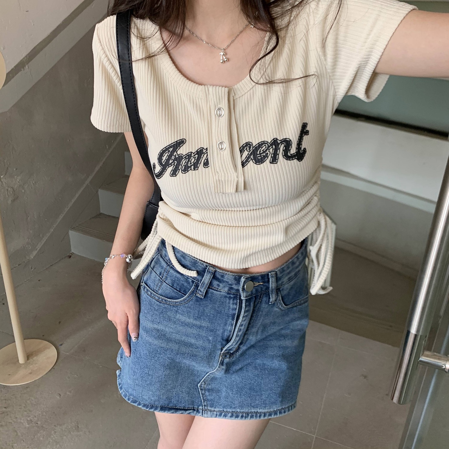 Jenet drawstring tee เสื้อครอปรูดข้าง y2k