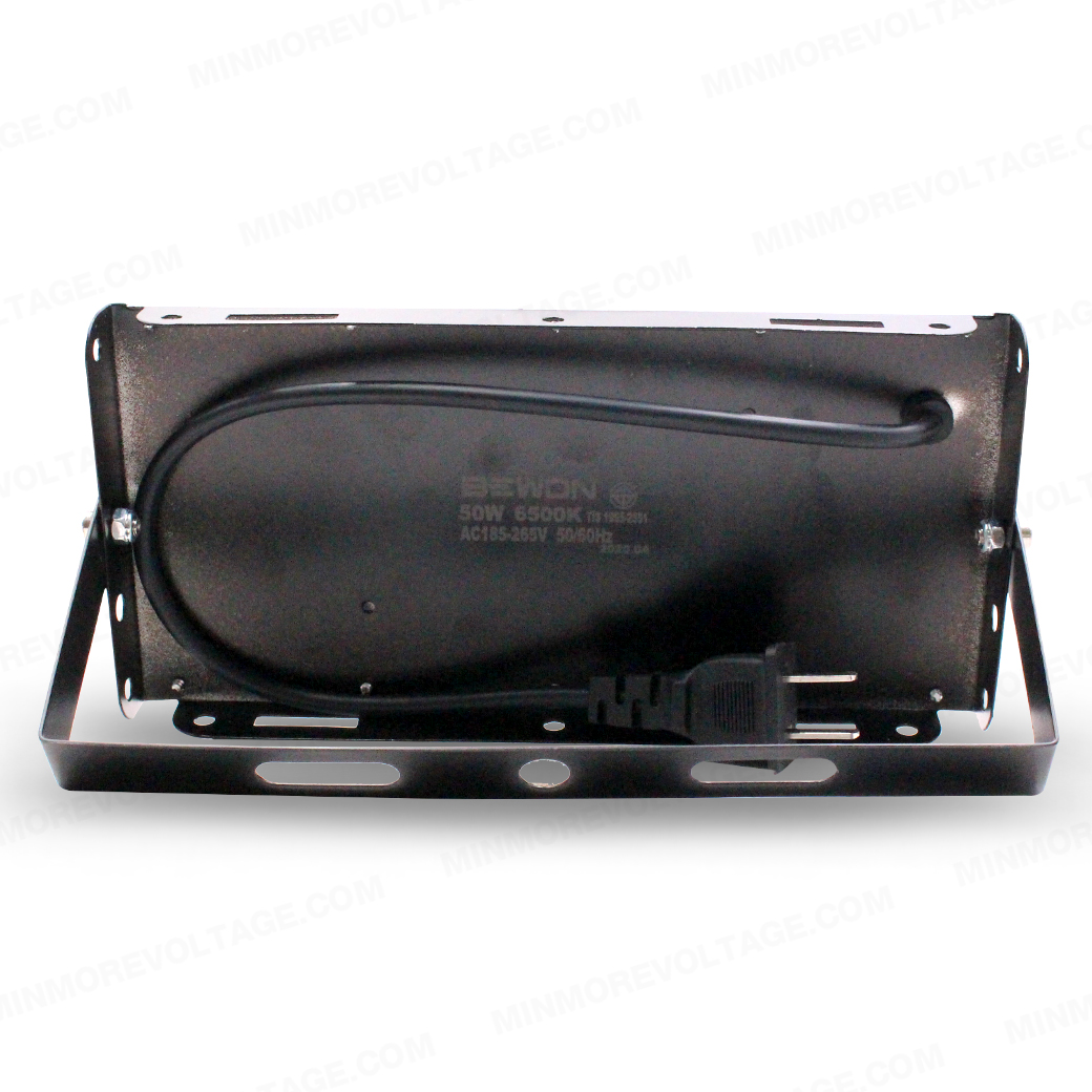 โคมไฟฟลัดไลท์ 50W แสงจ้า ทนทาน คุ้มราคา รุ่น BW-50W ยี่ห้อ BEWON