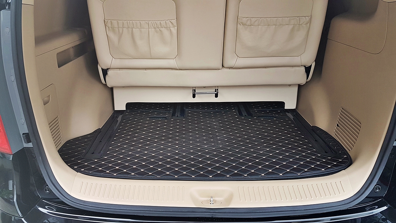 HYUNDAI H-1 DELUXE รถเกาหลี [ เบาะ + คอนโซล + กุหลังคา + พรม ] - ษ 2644