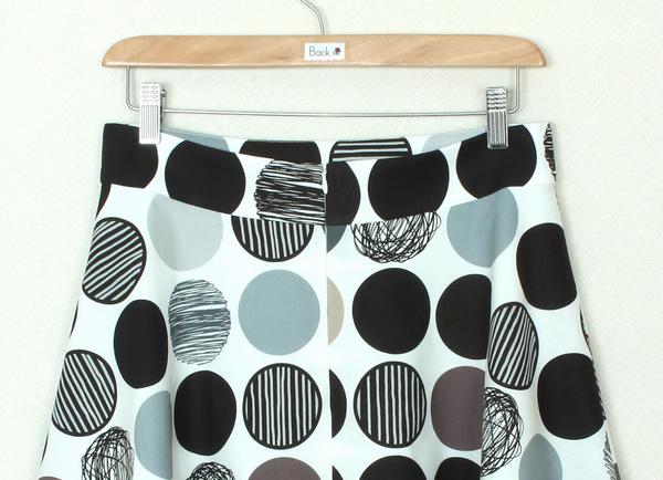 SK-334 กระโปรงแฟชั่น&ทำงาน ทรงย้วย ผ้าคอตต้อนญี่ปุ่นพิมพ์ลายวงกลมกราฟฟิก