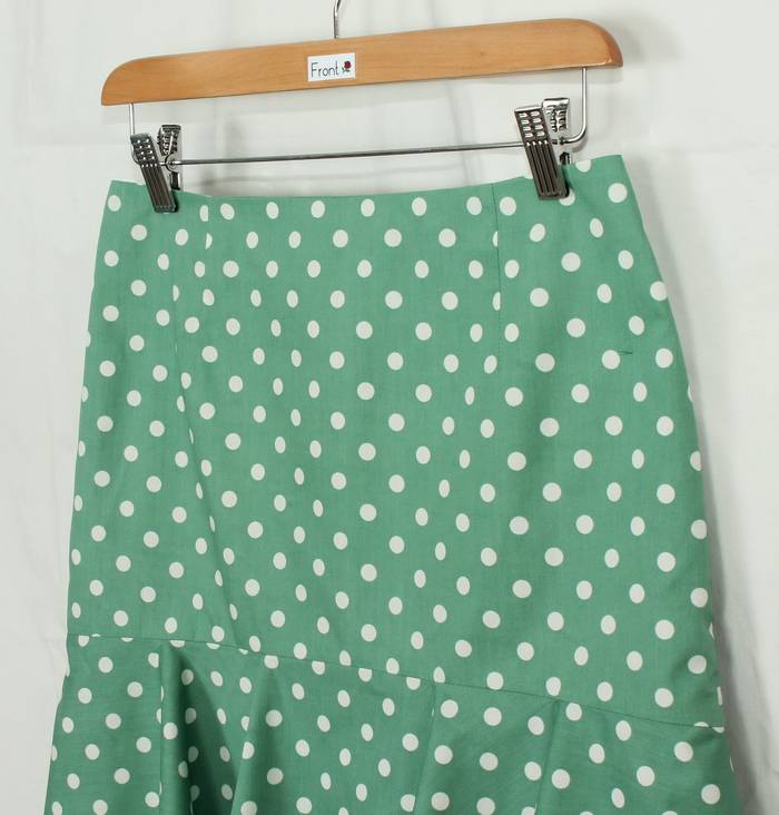 SK-199 กระโปรงแฟชั่น&ทำงาน ทรงย้วย ผ้าคอตต้อนญี่ปุ่นสีเขียว Polka Dot Green