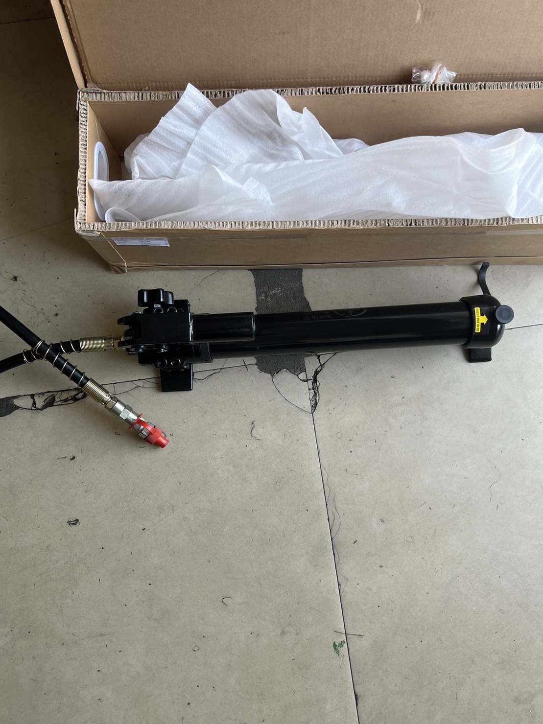 รุ่นCB-700C ปั้มไฮดรอลิคแบบมือโยก ขนาด700bar/10000psi