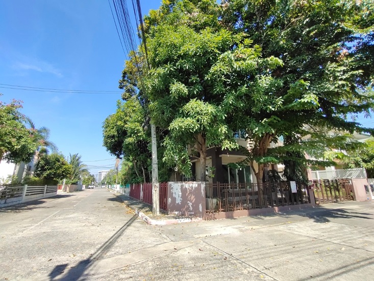 บ้านเดี่ยว 2 ชั้น บ้านสวน ร่มเกล้า-สุวรรณภูมิ 55 ตร.ว. ถ.ร่มเกล้า ใกล้ม.เกษมบัณฑิต 05479
