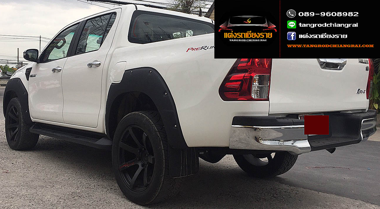 คิ้วล้อ V2 มีน๊อตแสตนเลส (6 ชิ้น) REVO