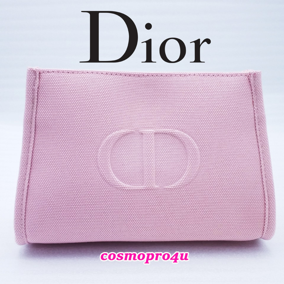 กระเป๋าเครื่องสำอาง Dior สีชมพู โลโก้ CD สีชมพู เปิดปิดด้วยกระดุมแป๊ก กระเป๋าเครื่องสำอางแยกจาก gift set (มีกล่องกระดาษบางยับบ้าง)