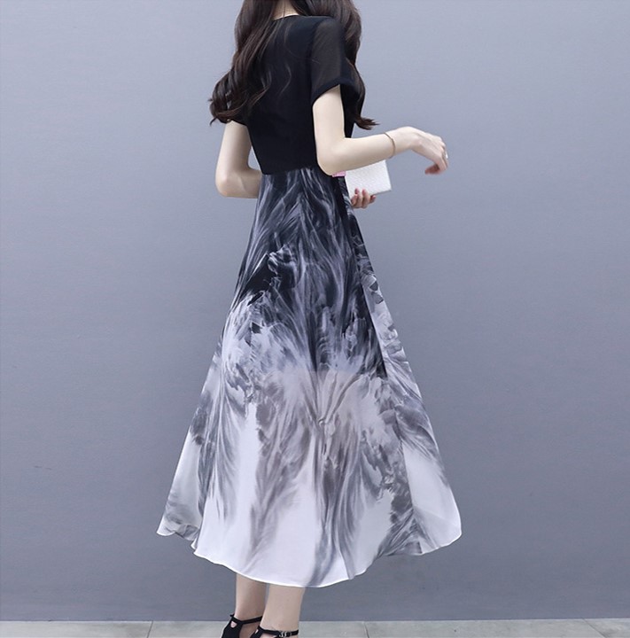 ชุดเดรสผ้าชีฟอง