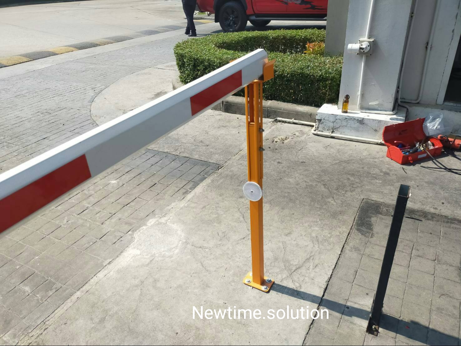 เสารองปลายไม้กั้นรถยนต์