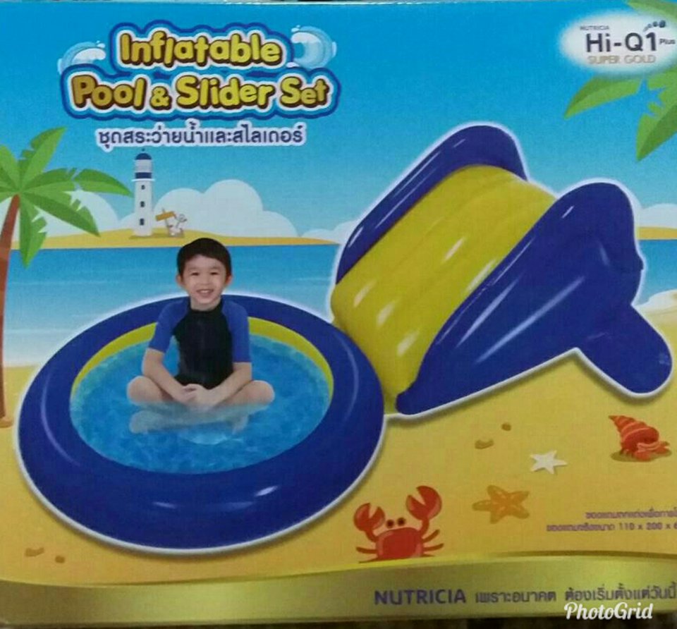 ชุดสระว่ายน้ำและสไลเดอร์