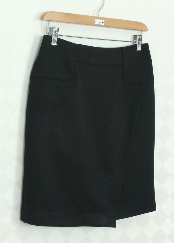 กระโปรงแฟชั่น&ทำงาน กระโปรงทรงสอบผ้า Fendi สีดำ ด้านหน้ากระโปรงดีไซน์เรียบหรู / SK-341