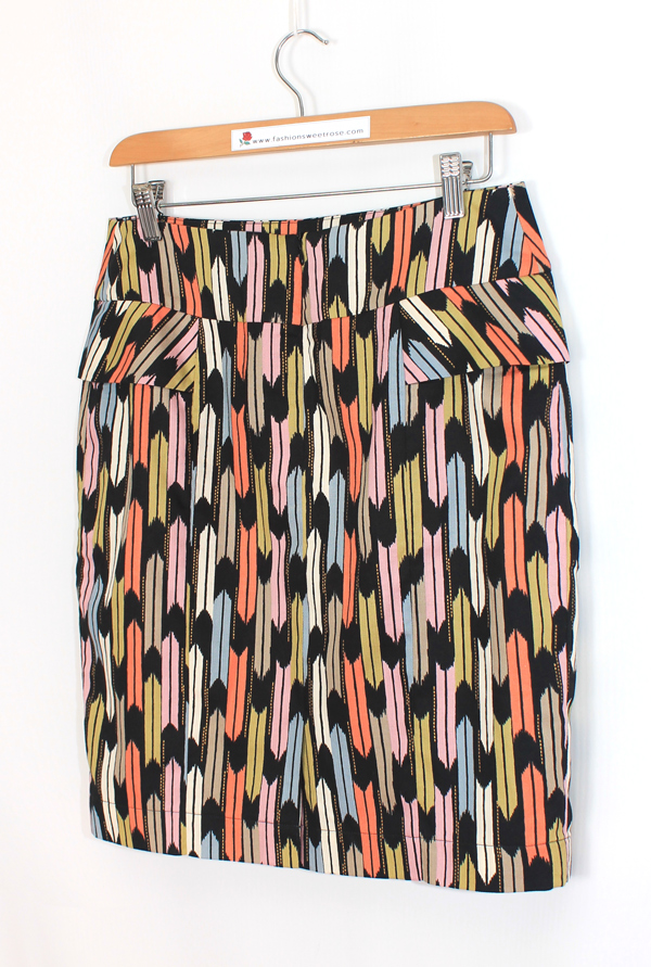 SK-476 กระโปรงทรงสอบ ผ้าคอตต้อนญี่ปุ่นพิมพ์ลายกราฟฟิกหลากสี