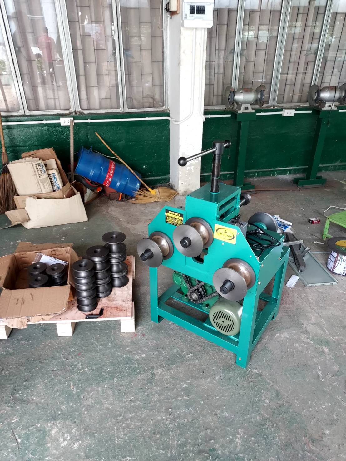 เครื่องดัดท่อไฟฟ้า (HHW-G76)