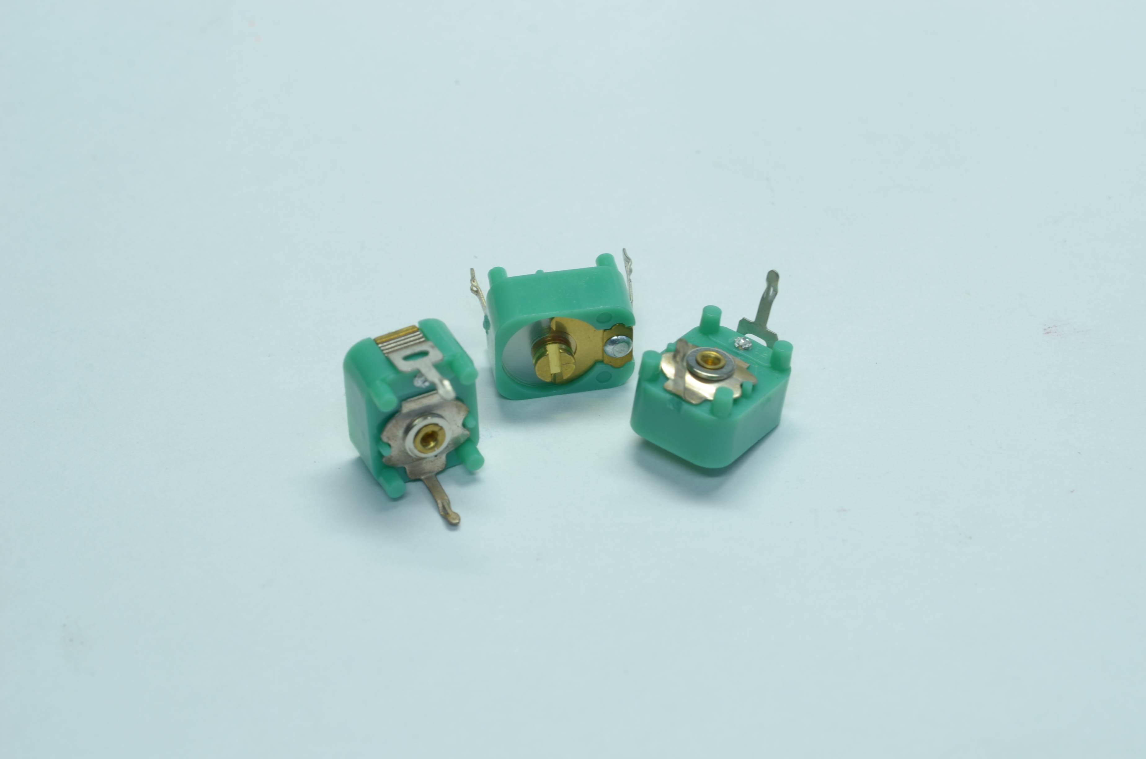 80pF trimer สีเขียว