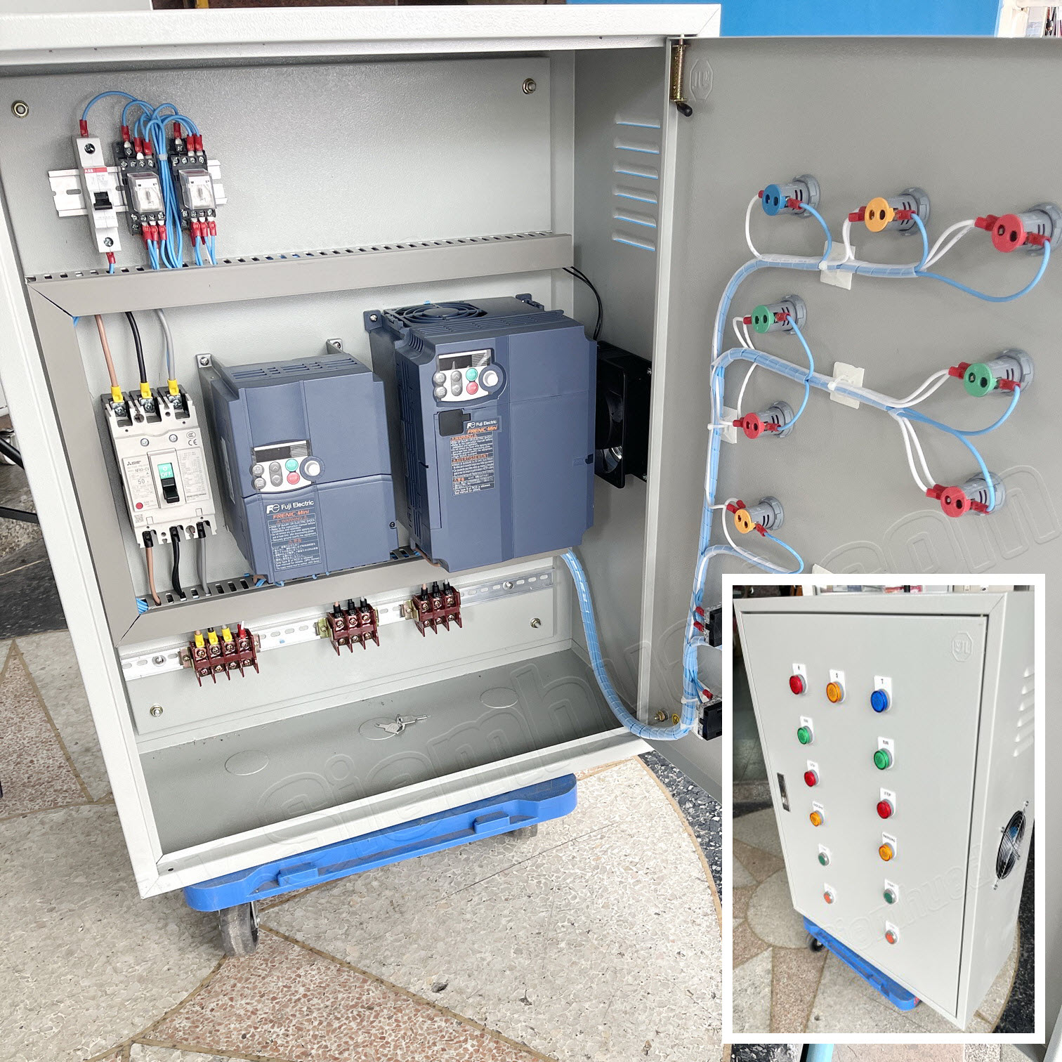 ตู้ควบคุมอินเวอร์เตอร์ ตู้ไฟระบบคอนโทรล Start and stop Inverter + พัดลมระบายความร้อน (อุปกรณ์ WALL MOUNTING CABINET (KJL), Control Switch, LED Pilot Lamp, MCCB (MITSUBISHI), MCB (ABB), Relay (OMRON), INVERTER (FUJI), AC Ball Bearing Axial Fans (SUNON),
