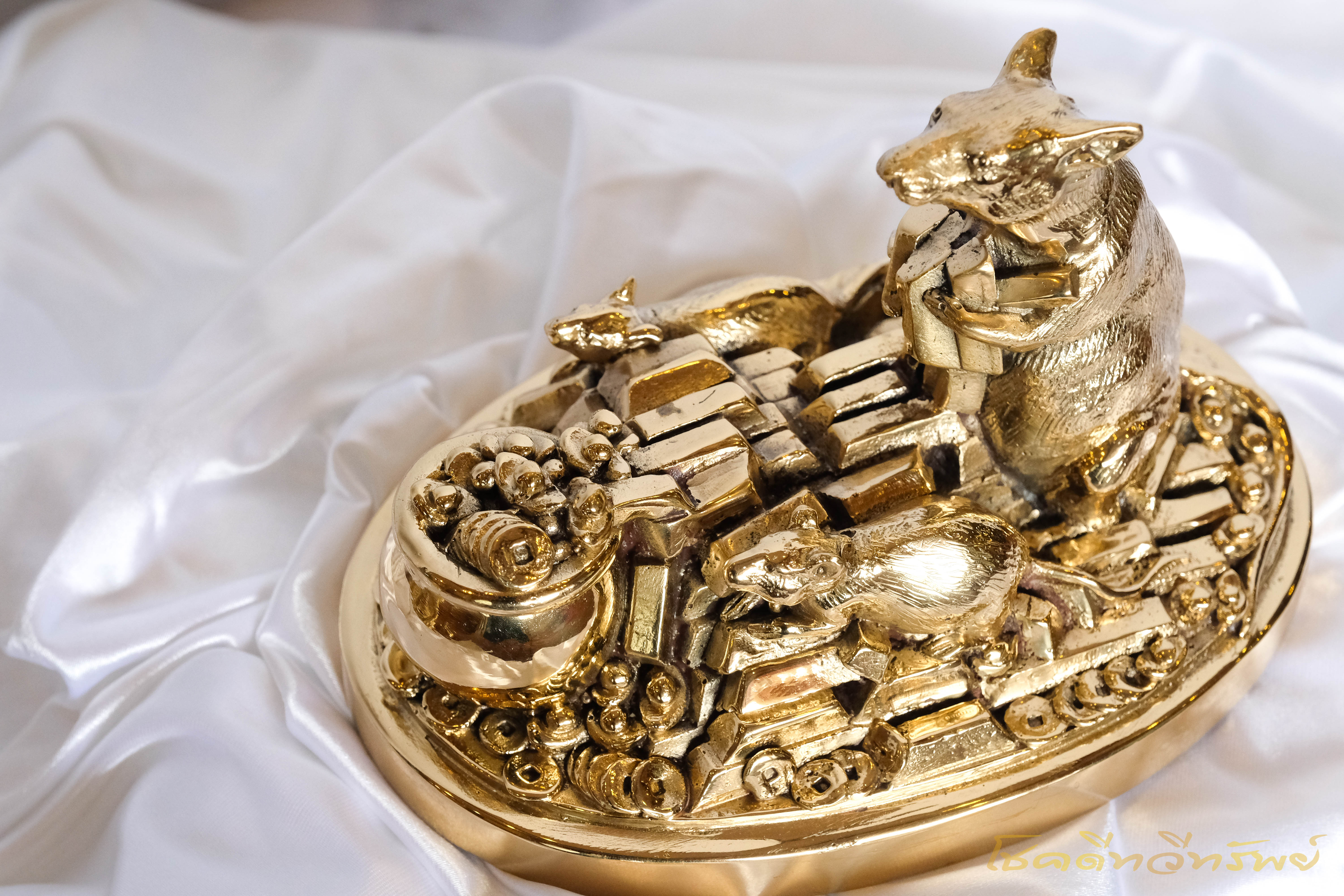 รูปปั้นหนูมงคล