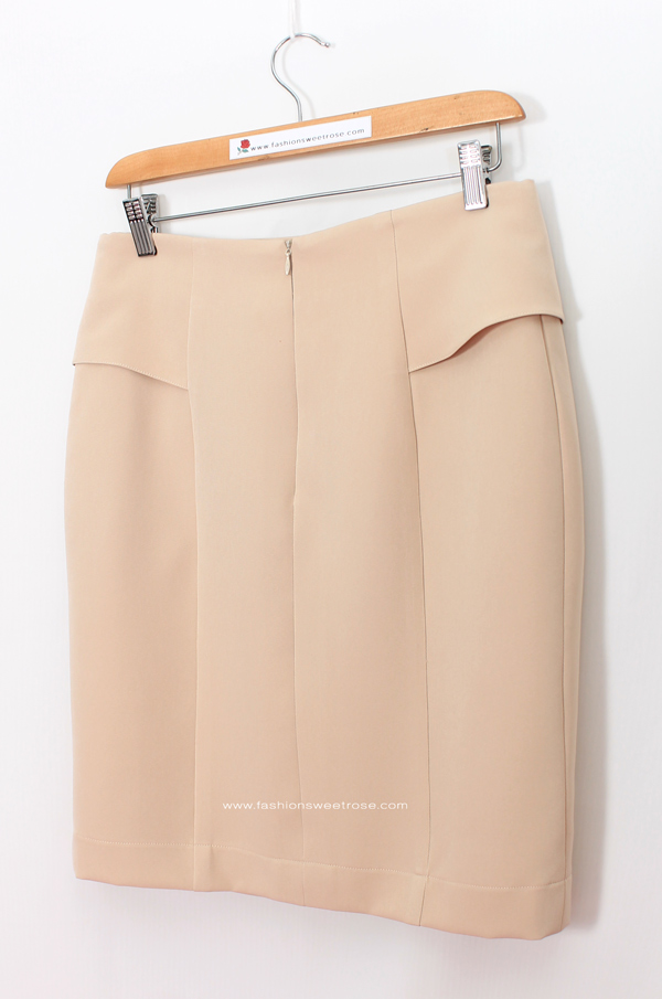 กระโปรงทรงสอบ แต่งระบายด้านหน้า ผ้า Double Twist สีเบจ / SK-483