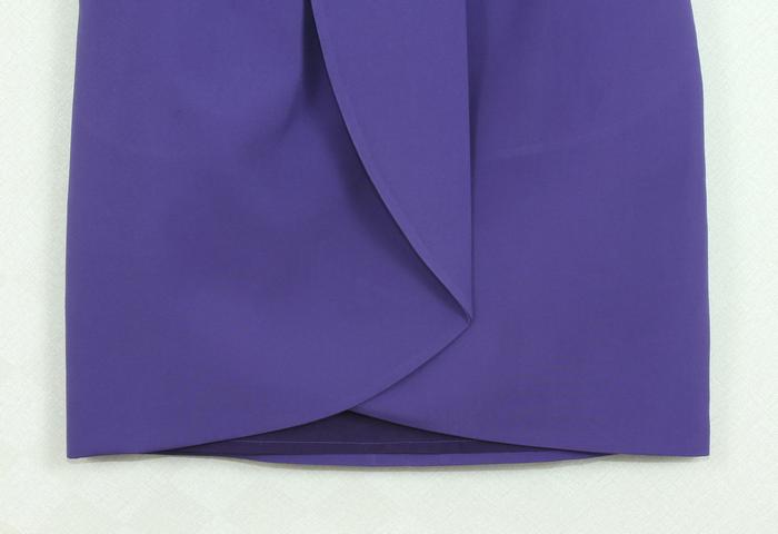 SK-268 กระโปรงทรงเอ ผ้าไหมอิตาลีสีม่วง เป็นกระโปรงป้ายมีกระเป๋าล้วง 2 ข้าง