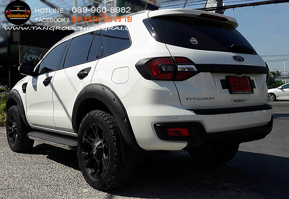 ซุ้มล้อมีน๊อต 6 นิ้ว Ford Everest 2015