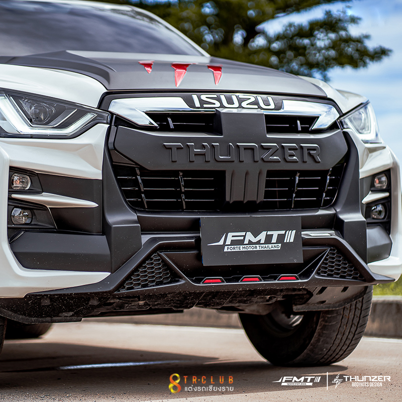 ชุดแต่งสเกิร์ตรอบคัน THUNZER สำหรับ ALL NEW D-MAX 2020 (ตัวสูง)