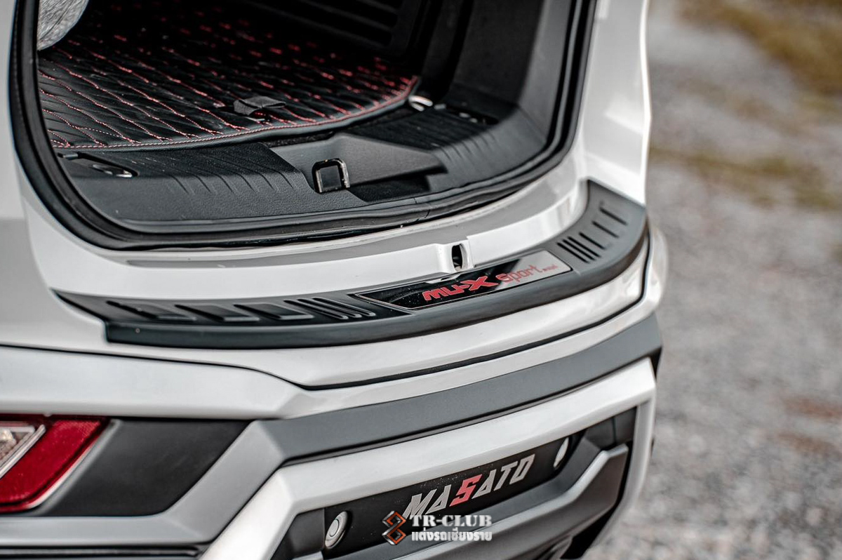 ชุดแต่งสเกิร์ตรอบคัน MASATO-MX สำหรับ Mu-X 2021