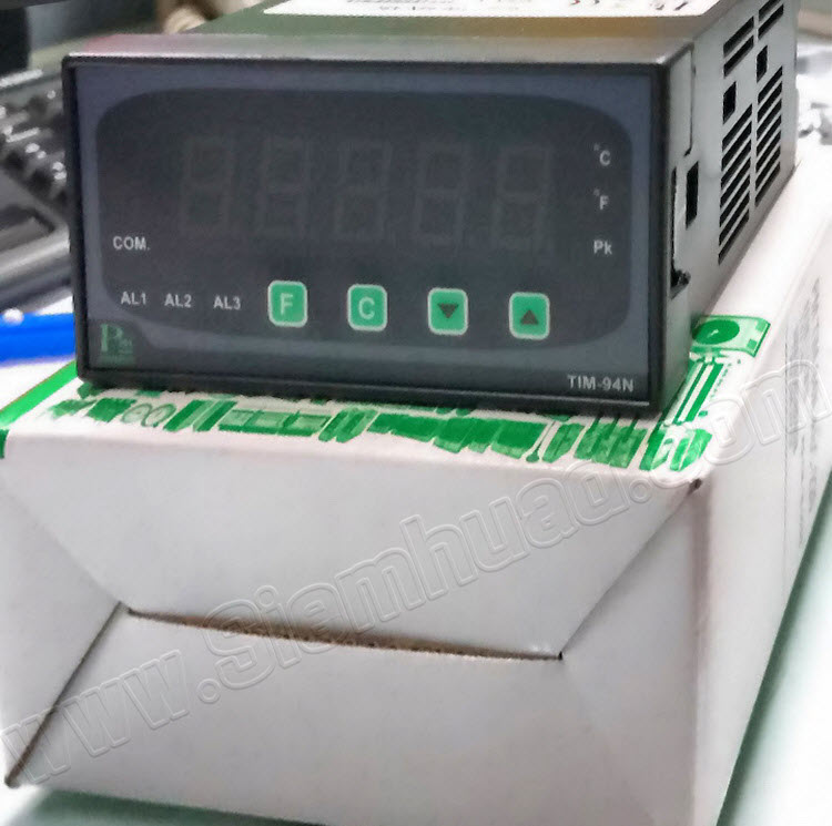 อินดิเคเตอร์ (วัดค่าสัญญาณอนาล็อคและค่าอุณหถูมิ) Digital Indicators With Alarm Unit (PRIMUS) รุ่น TIM-94N