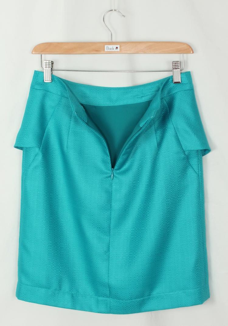 SK-191 กระโปรงแฟชั่น&ทำงาน ทรงสอบ ผ้า CHANEL สีฟ้า ด้านหน้ากระโปรงจับจีบระบาย